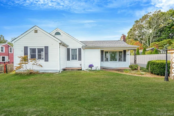 $560,000 | 1493 Flanders Road, Flanders, NY 11901