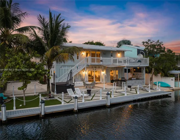 $1,575,000 | 25 North Blackwater Lane, Key Largo, FL 33037