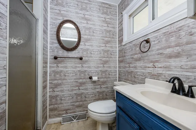 $299,900 | 4290 East Britain Avenue, Benton Harbor, MI 49022