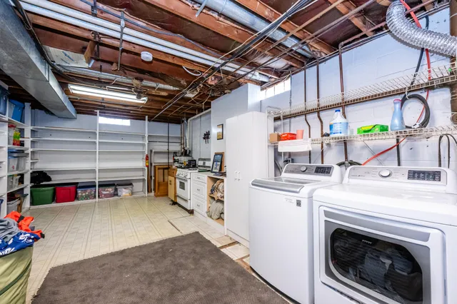 $299,900 | 4290 East Britain Avenue, Benton Harbor, MI 49022