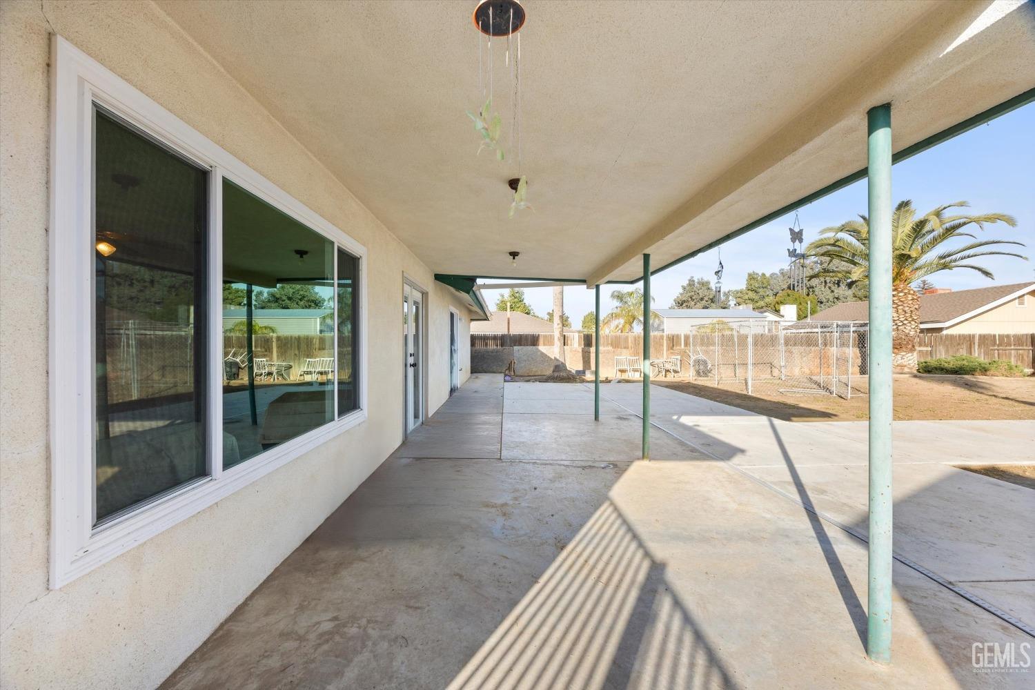 Undisclosed Address Bakersfield, CA 93308 - Photo 20 of 33 a lobby with furniture and floor to ceiling window