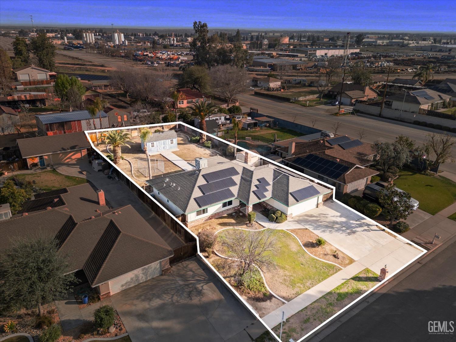 Undisclosed Address Bakersfield, CA 93308 - Photo 32 of 33 a view of a balcony with chairs