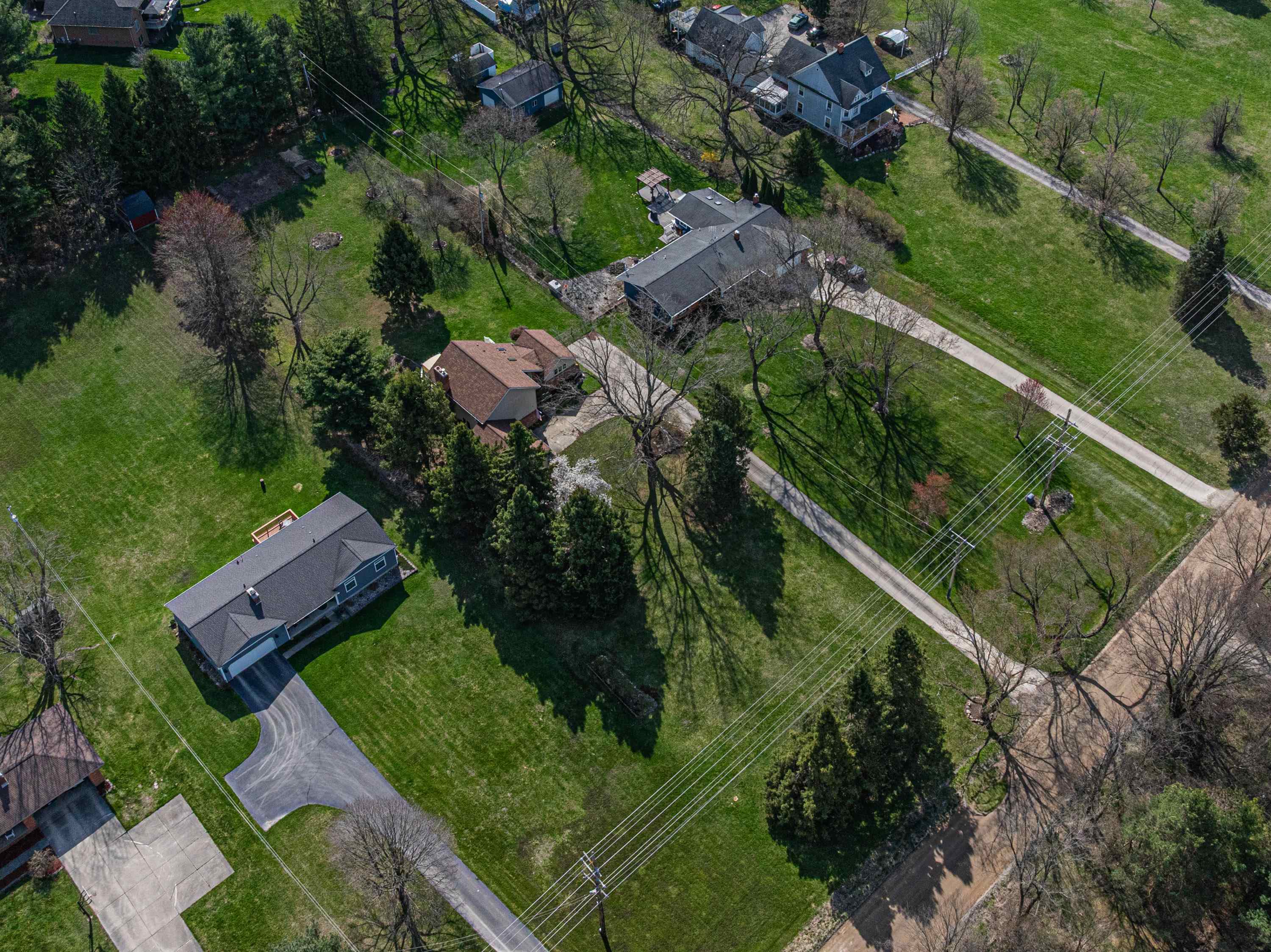 5590 Edgar Road Clarkston, MI 48346 - Photo 49 of 51 50172448-2e9e5ac9-eed9-4ad5-9eb2-28e8c66d24c5.JPG