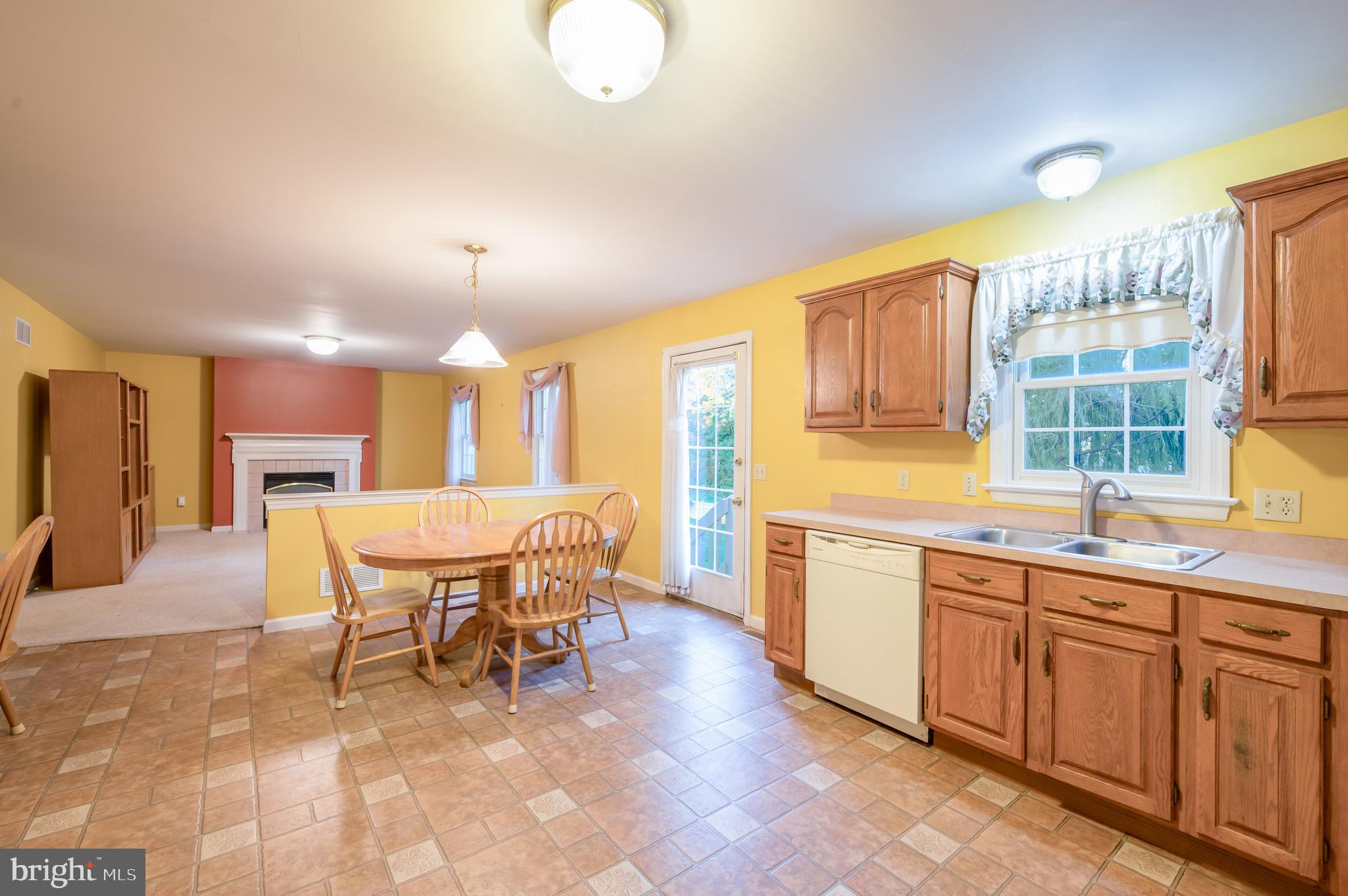 2371 Raleigh Road Hummelstown, PA 17036 - Photo 4 of 26 Kitchen Open to Family Room