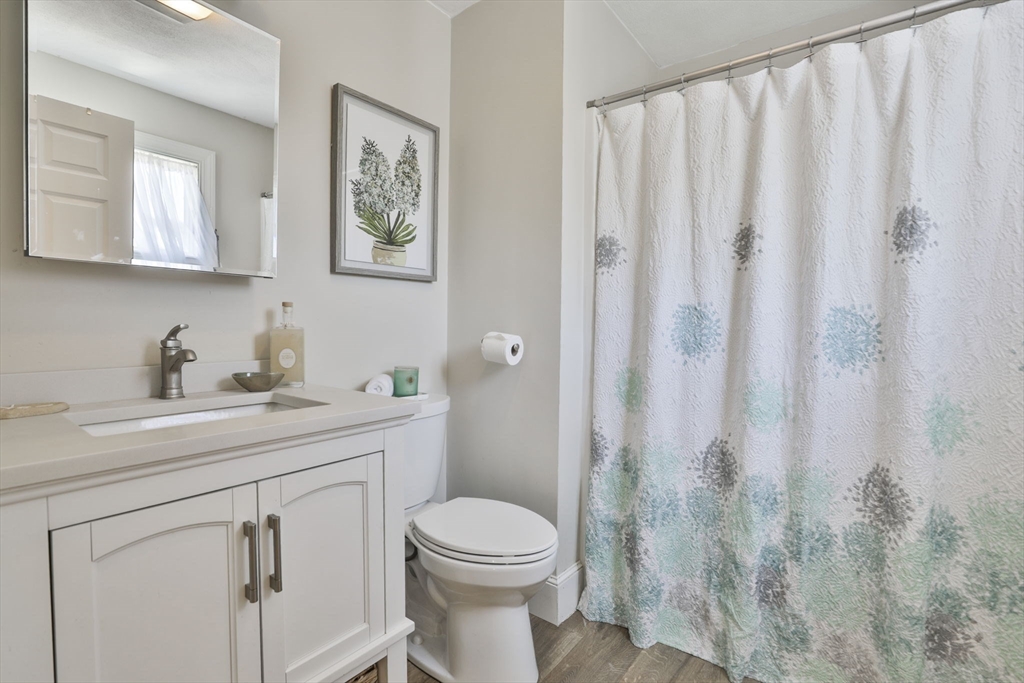 16 Endicott Street Saugus, MA 01906 - Photo 19 of 42