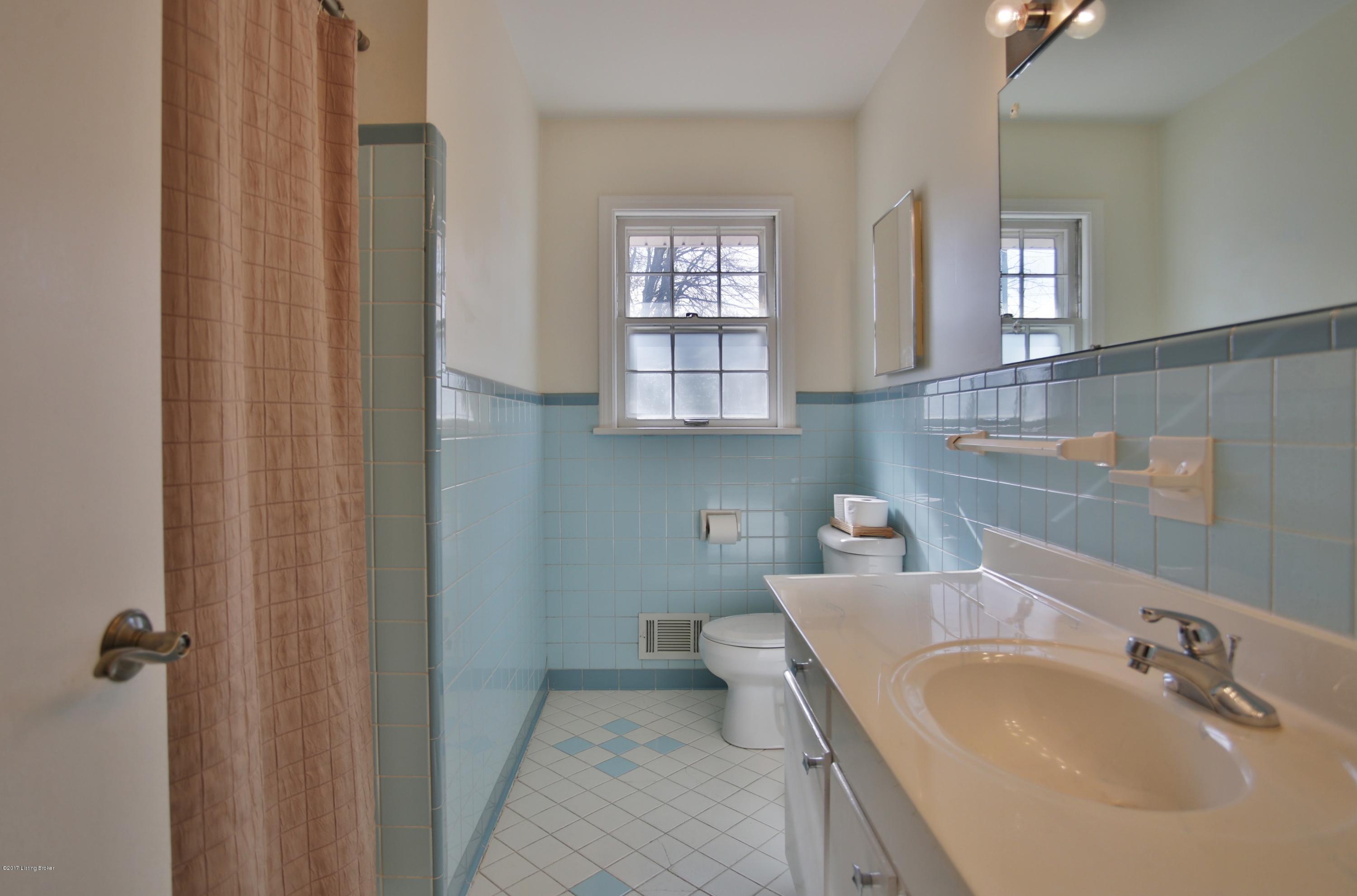 12214 Hardwick Road Louisville, KY 40243 - Photo 22 of 44 Full Bath on main floor