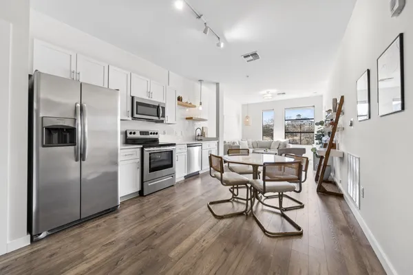$1,750 | 1900 12th Avenue South, Unit 322, Nashville, TN 37203