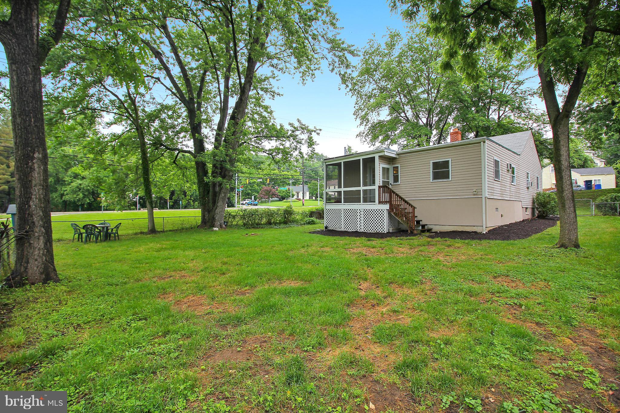 12014 Dewey Road Silver Spring, MD 20906 - Photo 5 of 30 Large, flat rear yard, fully fenced