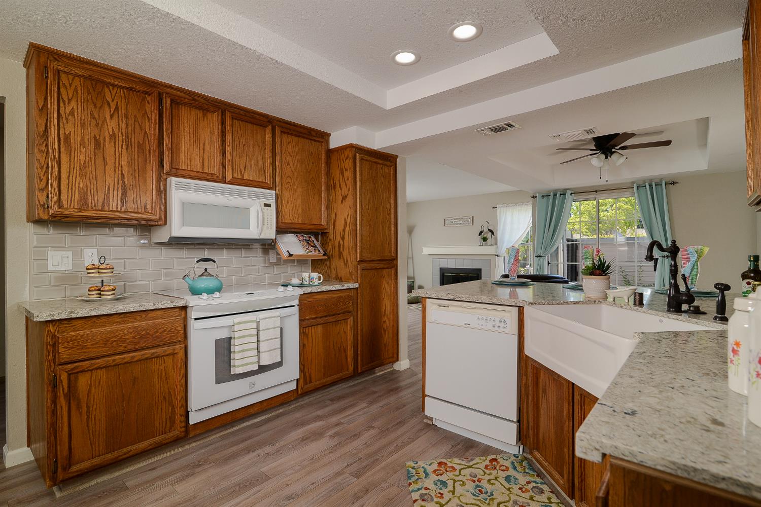 4055 Alex Lane Carmichael, CA 95608 - Photo 2 of 47