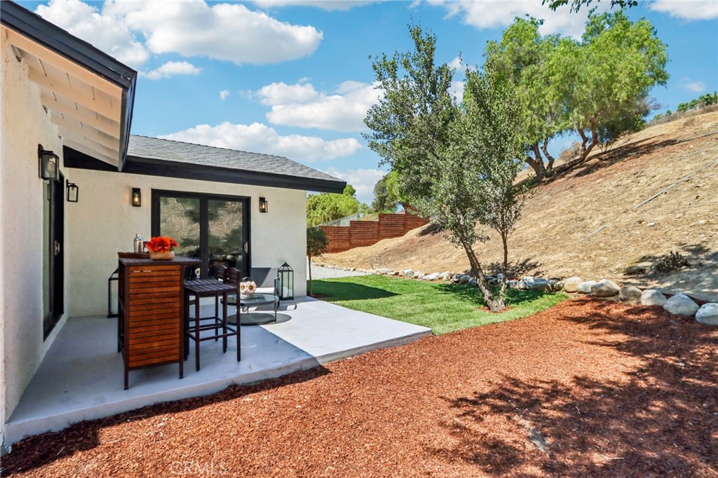 11060 Vanda Way Sun Valley, CA 91352 - Photo 28 of 43 a view of outdoor space yard and patio