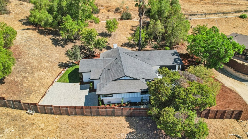 11060 Vanda Way Sun Valley, CA 91352 - Photo 36 of 43 an aerial view of a house with a yard and lake view