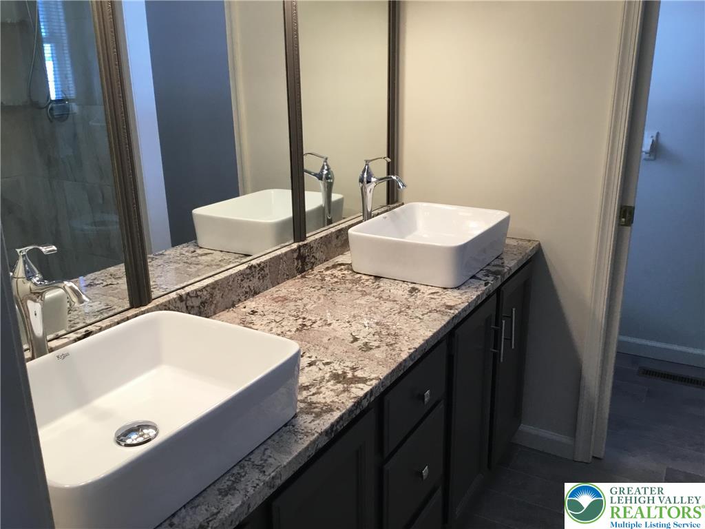 390 Fairview Street Emmaus, PA 18049 - Photo 31 of 34