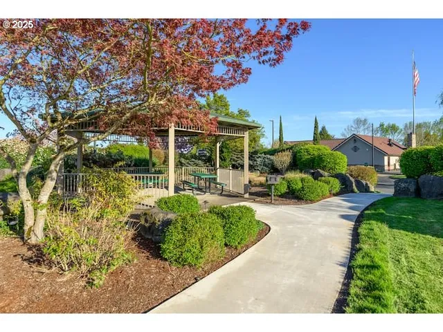 $170,000 | 4155 Northeast Three Mile Lane, Unit 85, McMinnville, OR 97128