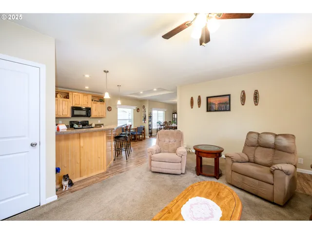 $170,000 | 4155 Northeast Three Mile Lane, Unit 85, McMinnville, OR 97128