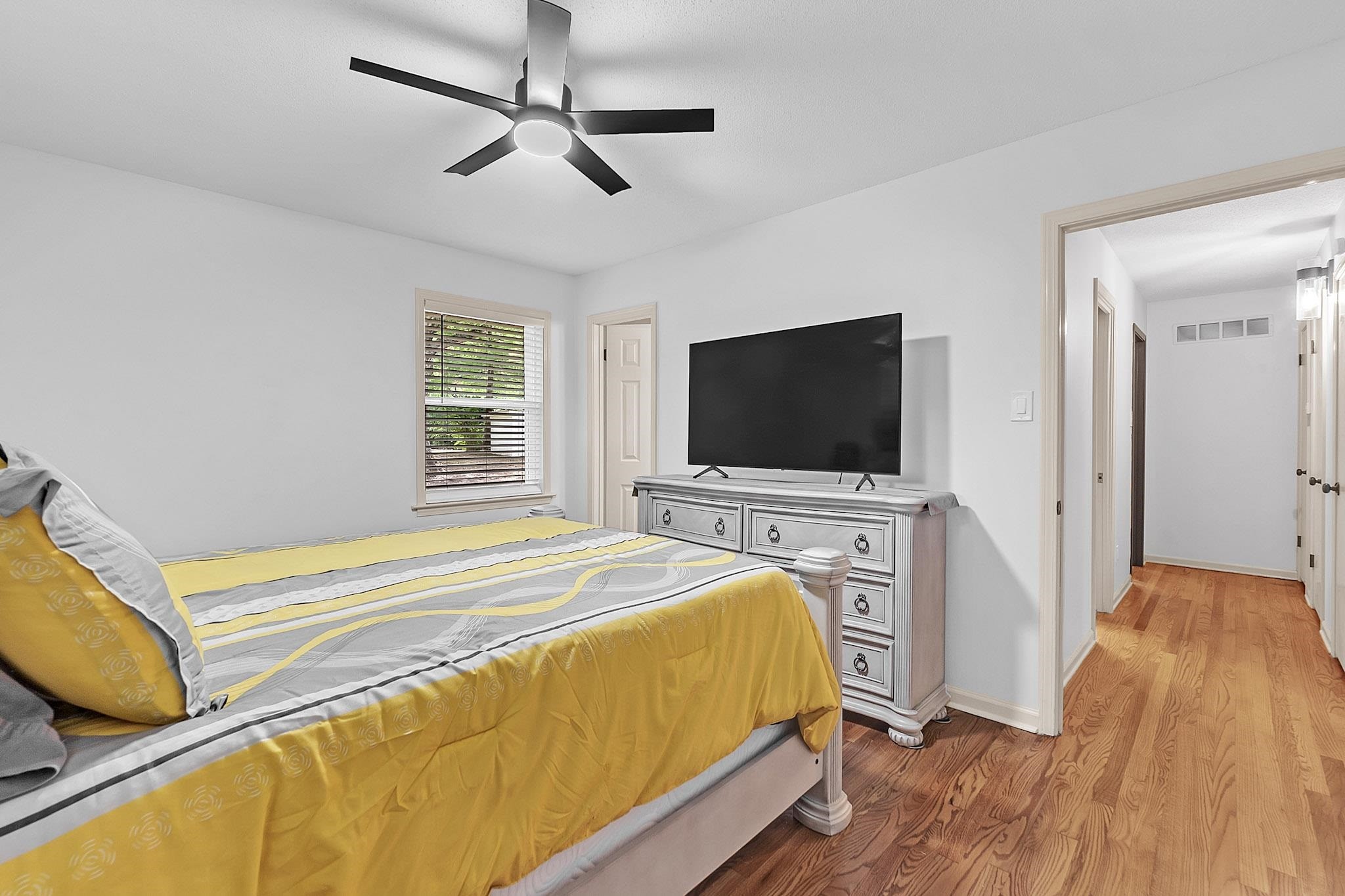 2234 Highway 301 Hernando, MS 38632 - Photo 18 of 27 a bedroom with a bed and a flat screen tv