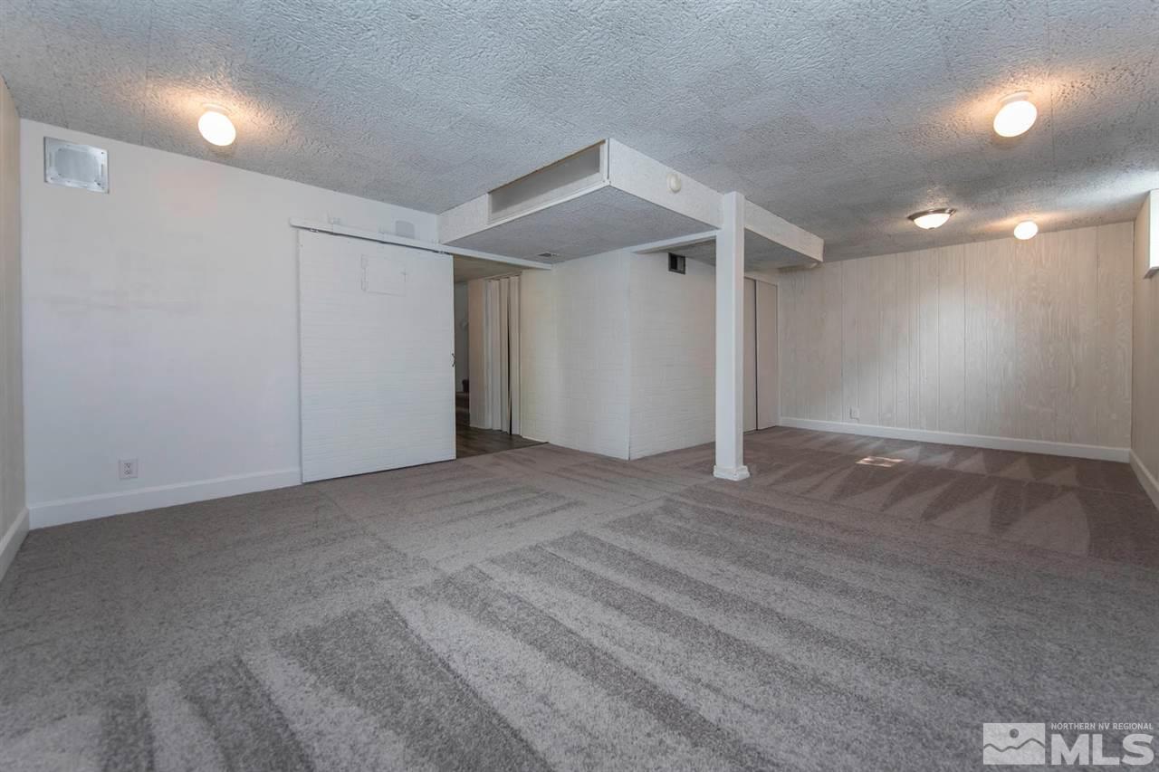 1820 Elmcrest Drive Reno, NV 89503 - Photo 14 of 19 Photo 14