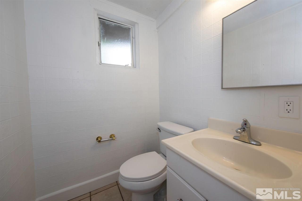 1820 Elmcrest Drive Reno, NV 89503 - Photo 15 of 19 Photo 15