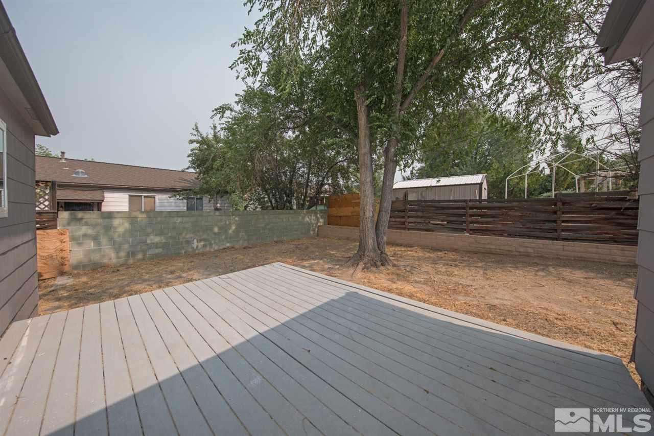1820 Elmcrest Drive Reno, NV 89503 - Photo 17 of 19 Photo 17