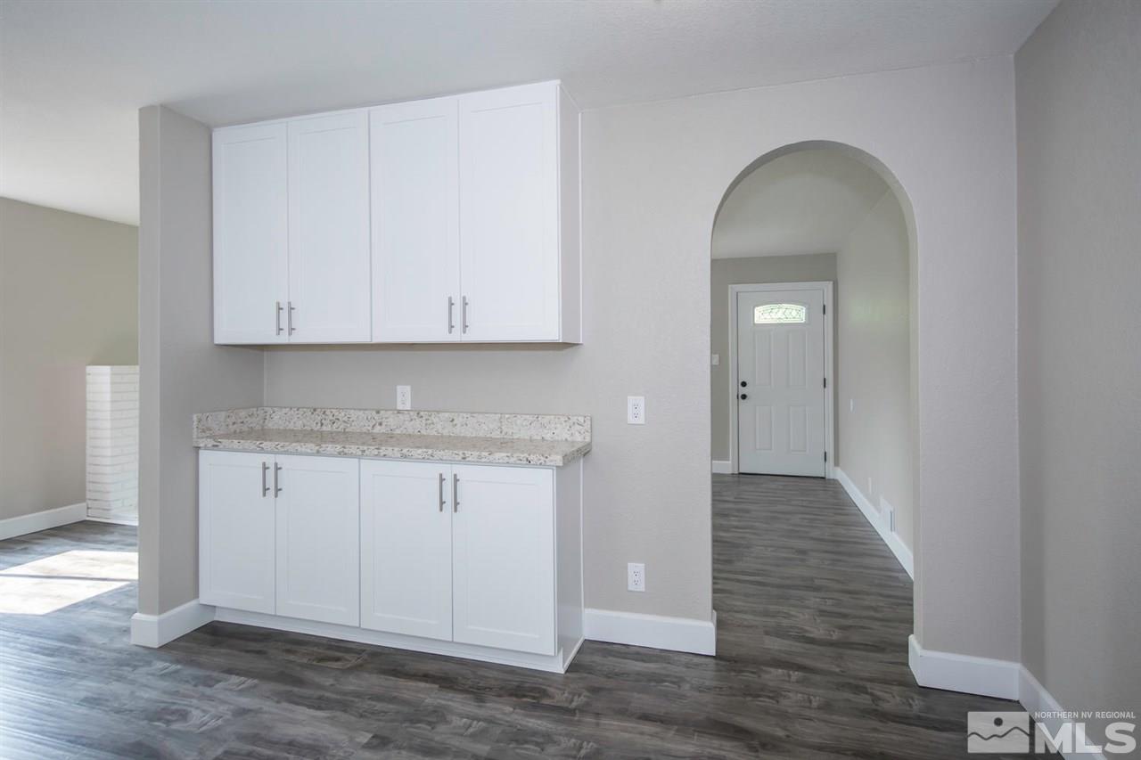 1820 Elmcrest Drive Reno, NV 89503 - Photo 9 of 19 Photo 9