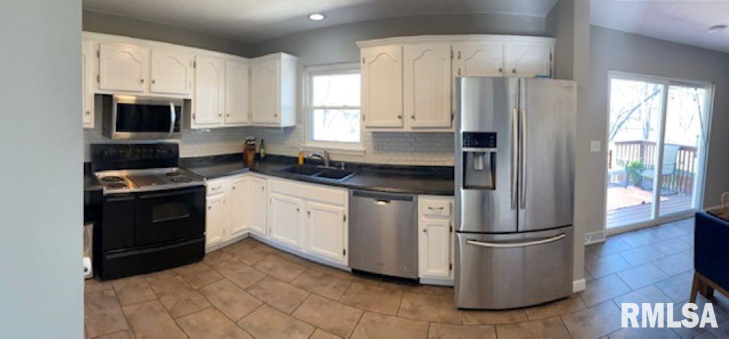3 Sarah Avenue Springfield, IL 62703 - Photo 5 of 20 Gallery Image 5