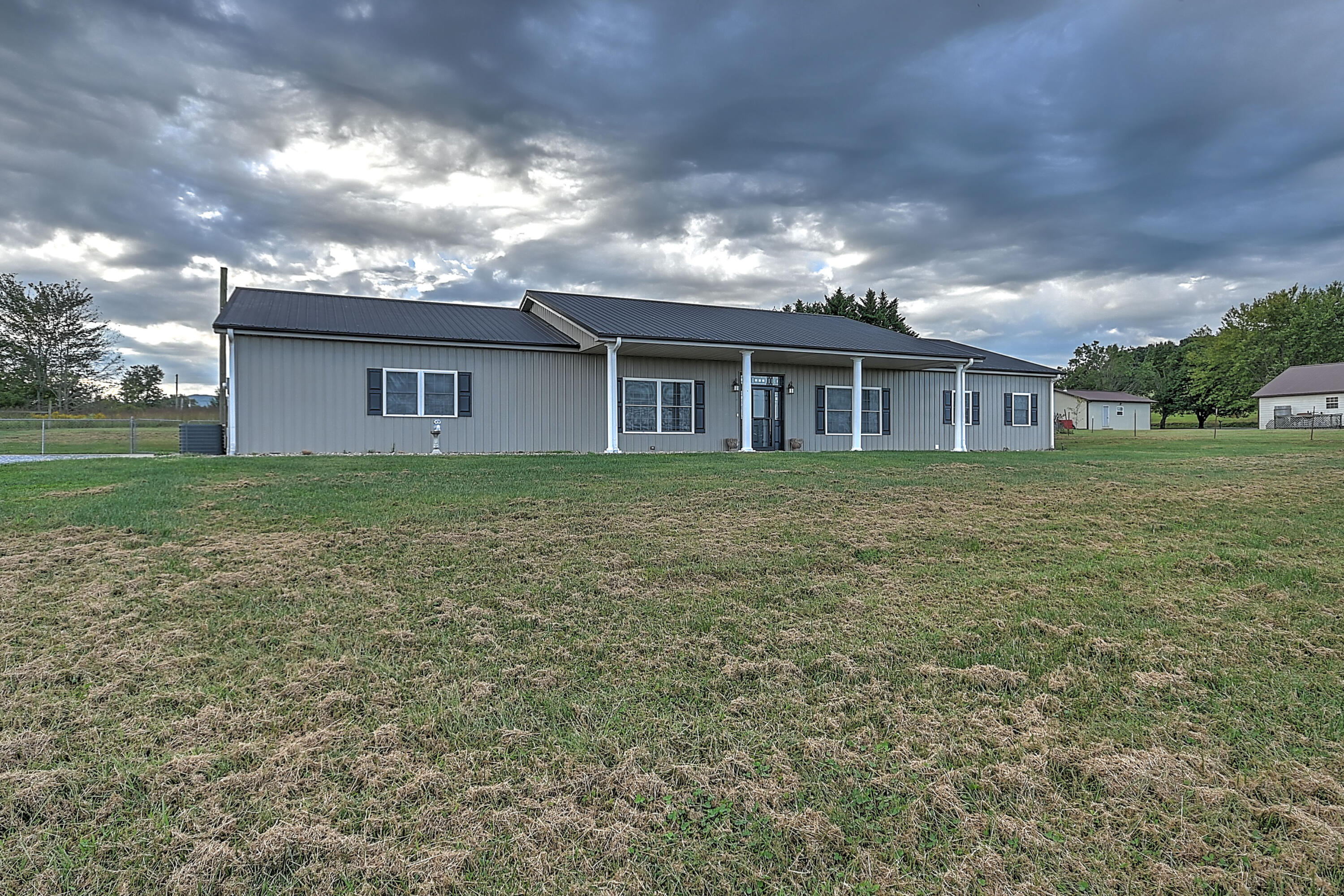 335 Nolichuckey Road Greeneville, TN 37743 - Photo 1 of 51 Noli_