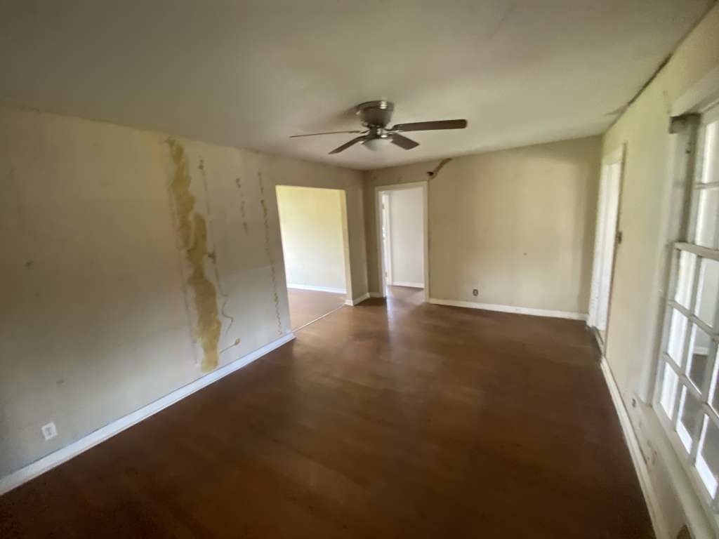 6705 Linden Street Houston, TX 77087 - Photo 3 of 13