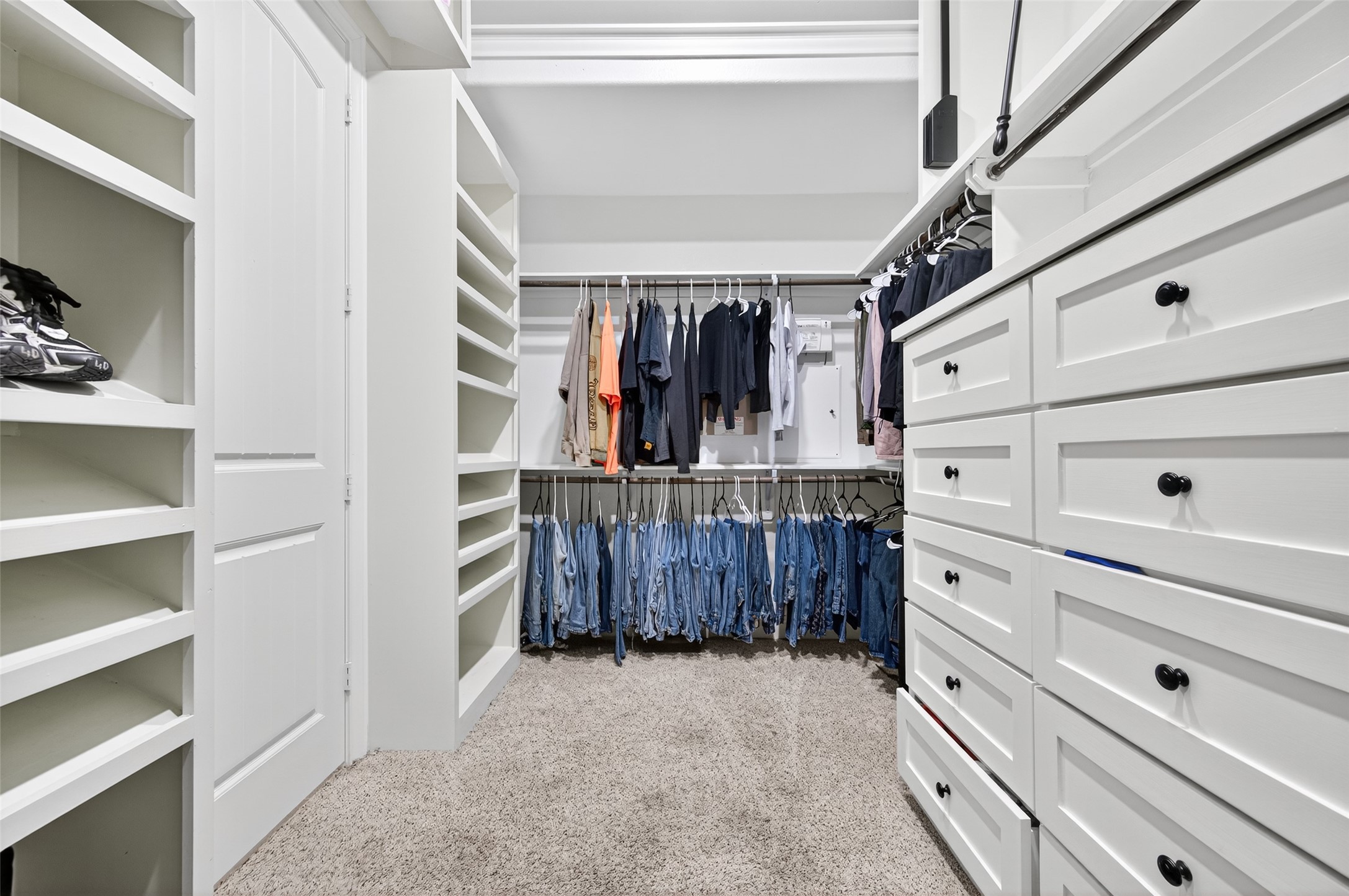 46 Sundown Ridge Place Tomball, TX 77375 - Photo 29 of 46 a view of walk in closet