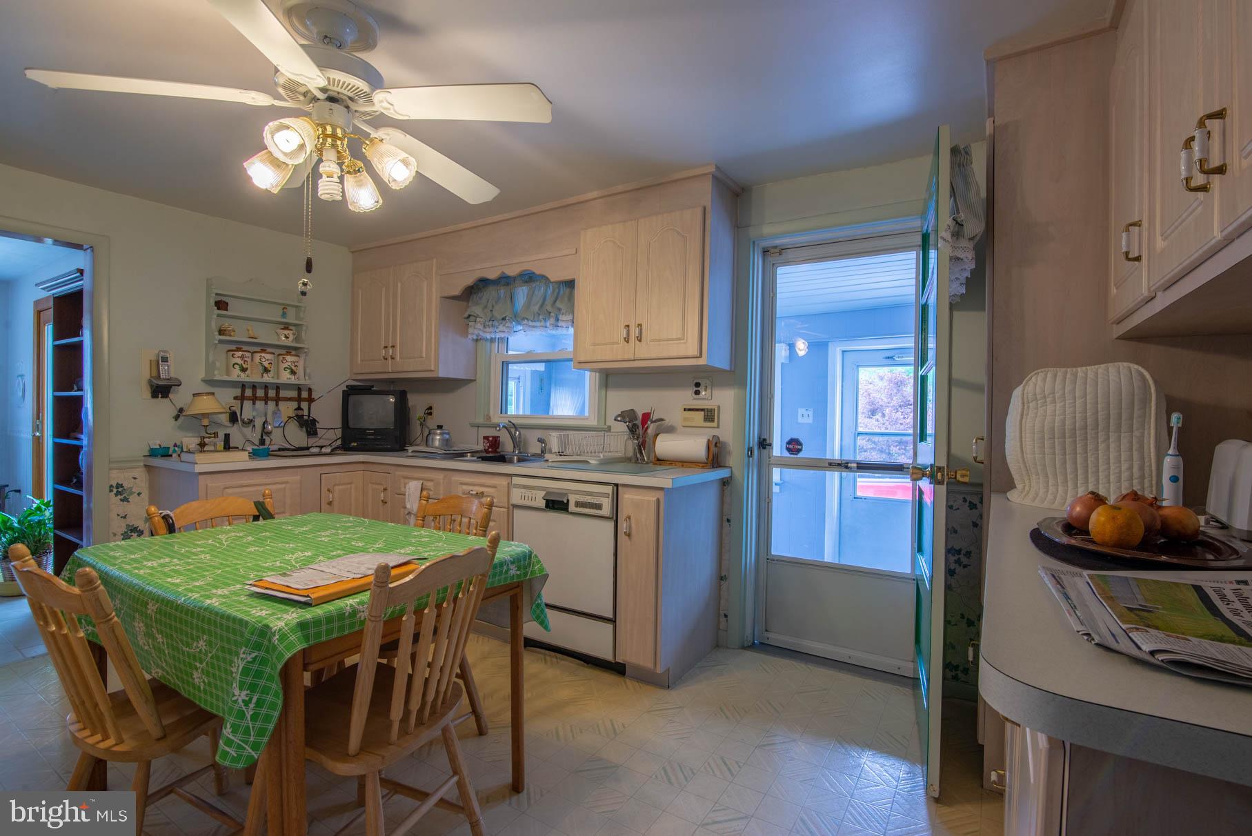 2405 Croll School Road York, PA 17403 - Photo 13 of 32 Gallery Image 13