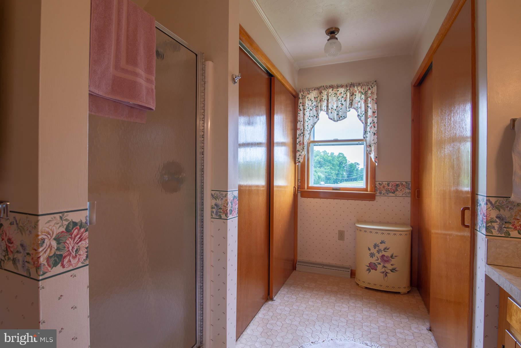 2405 Croll School Road York, PA 17403 - Photo 17 of 32 Gallery Image 17