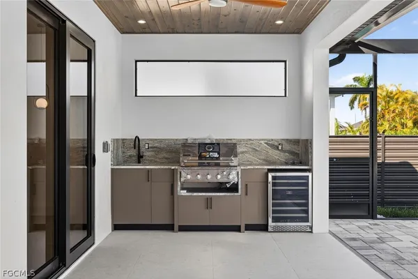 $725,000 | 13 Northwest 35th Place, Cape Coral, FL 33993