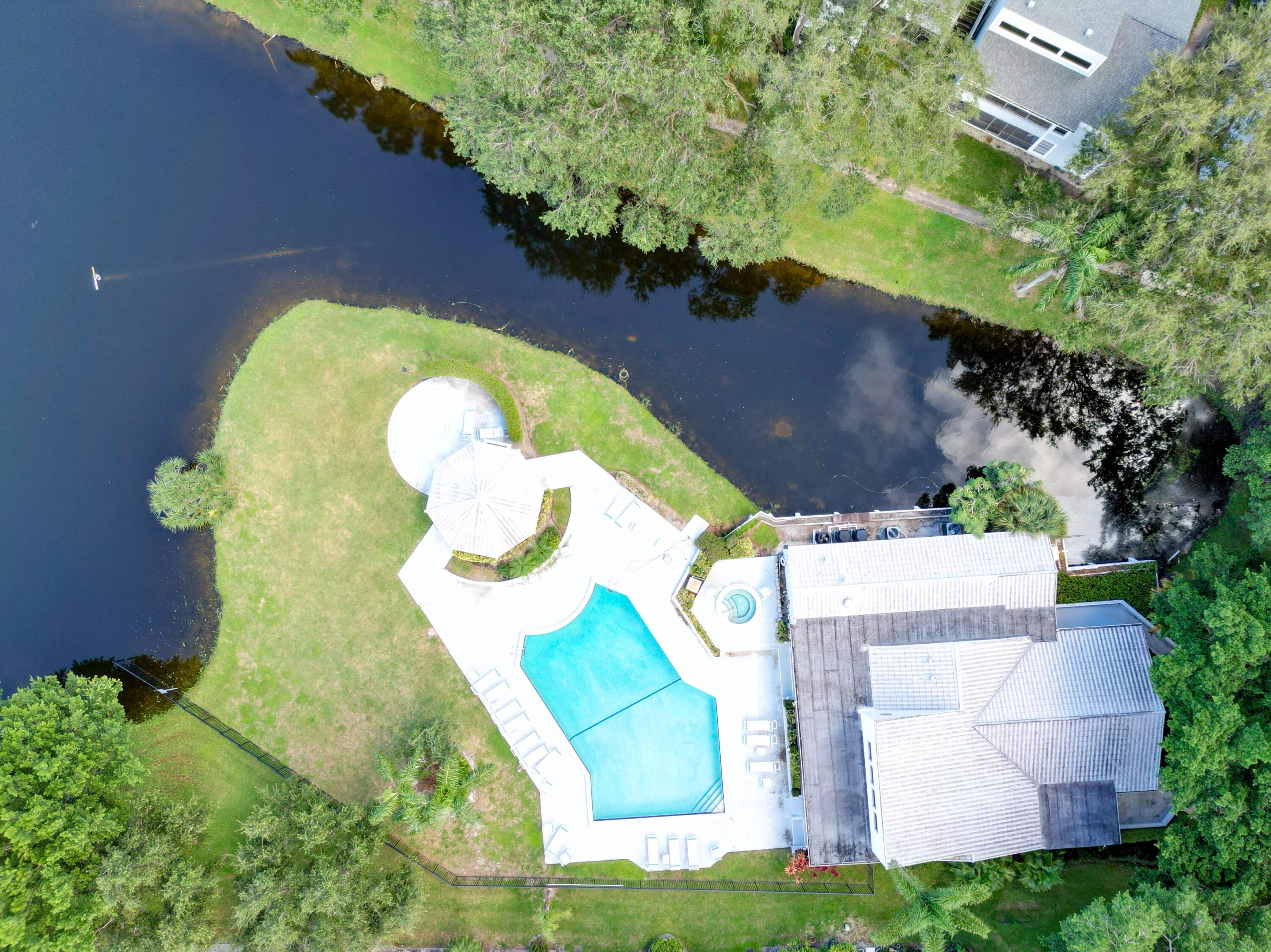 6245 Old Court Road, Unit 102 Boca Raton, FL 33433 - Photo 31 of 39 Cluubhouse Above