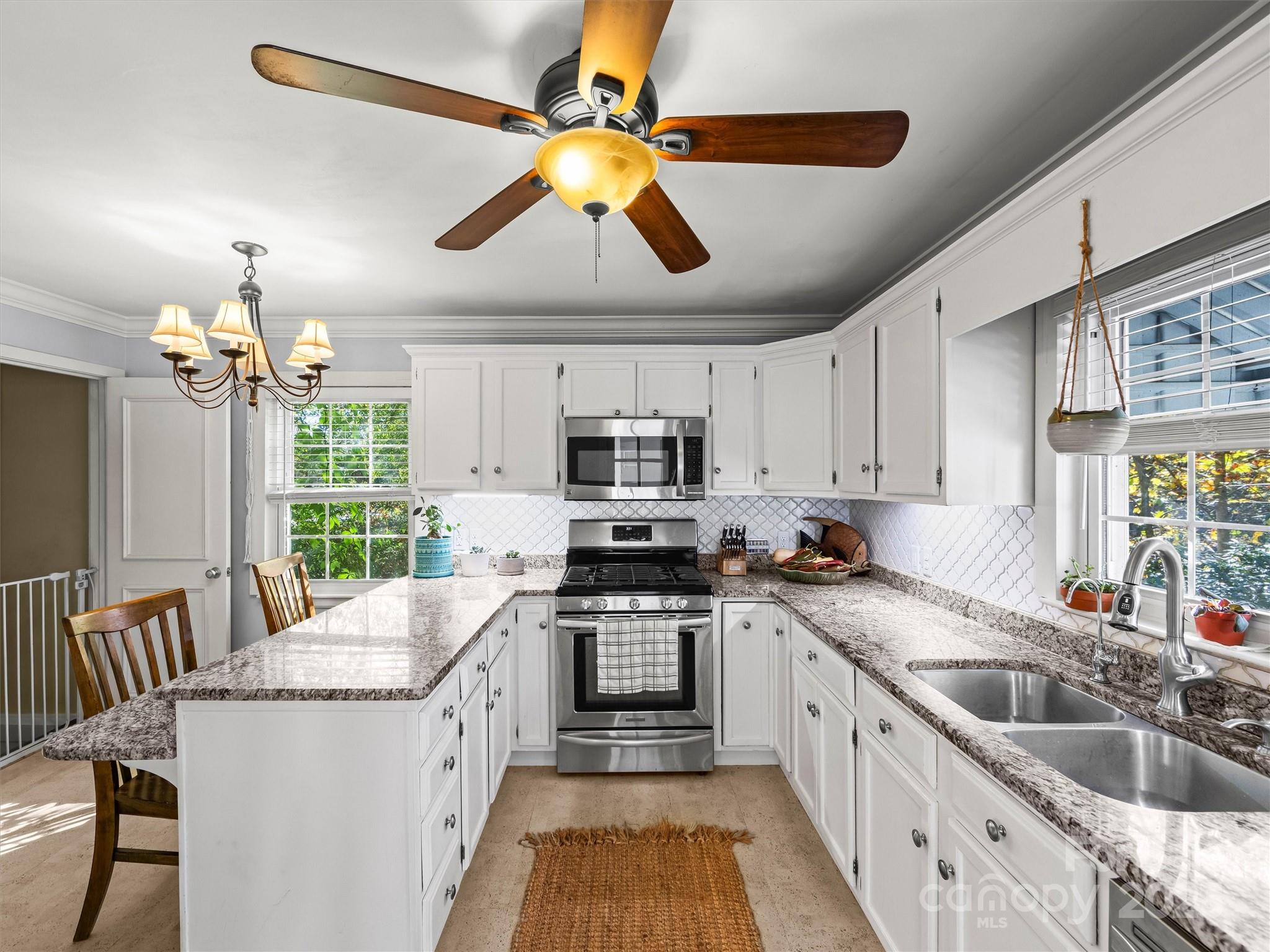9 Hilltop Road Asheville, NC 28803 - Photo 11 of 34 Gallery Image 11
