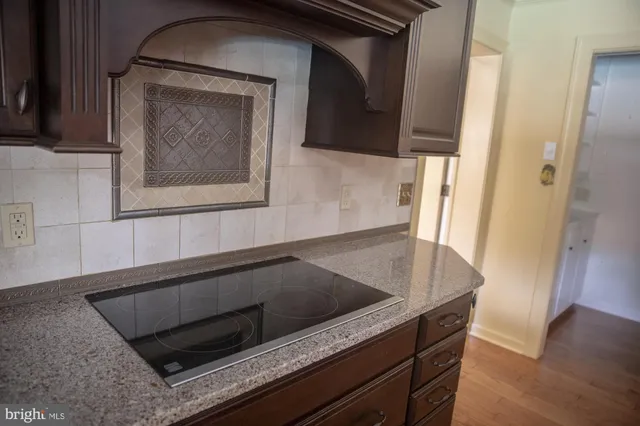 a view of a storage & utility room