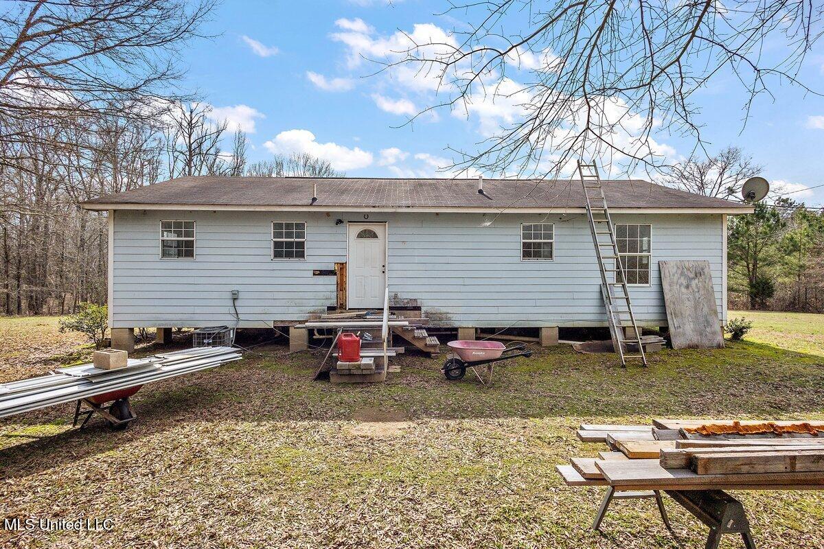 1166 Mt Pilgrim Road Camden, MS 39045 - Photo 12 of 15 3HTP6722