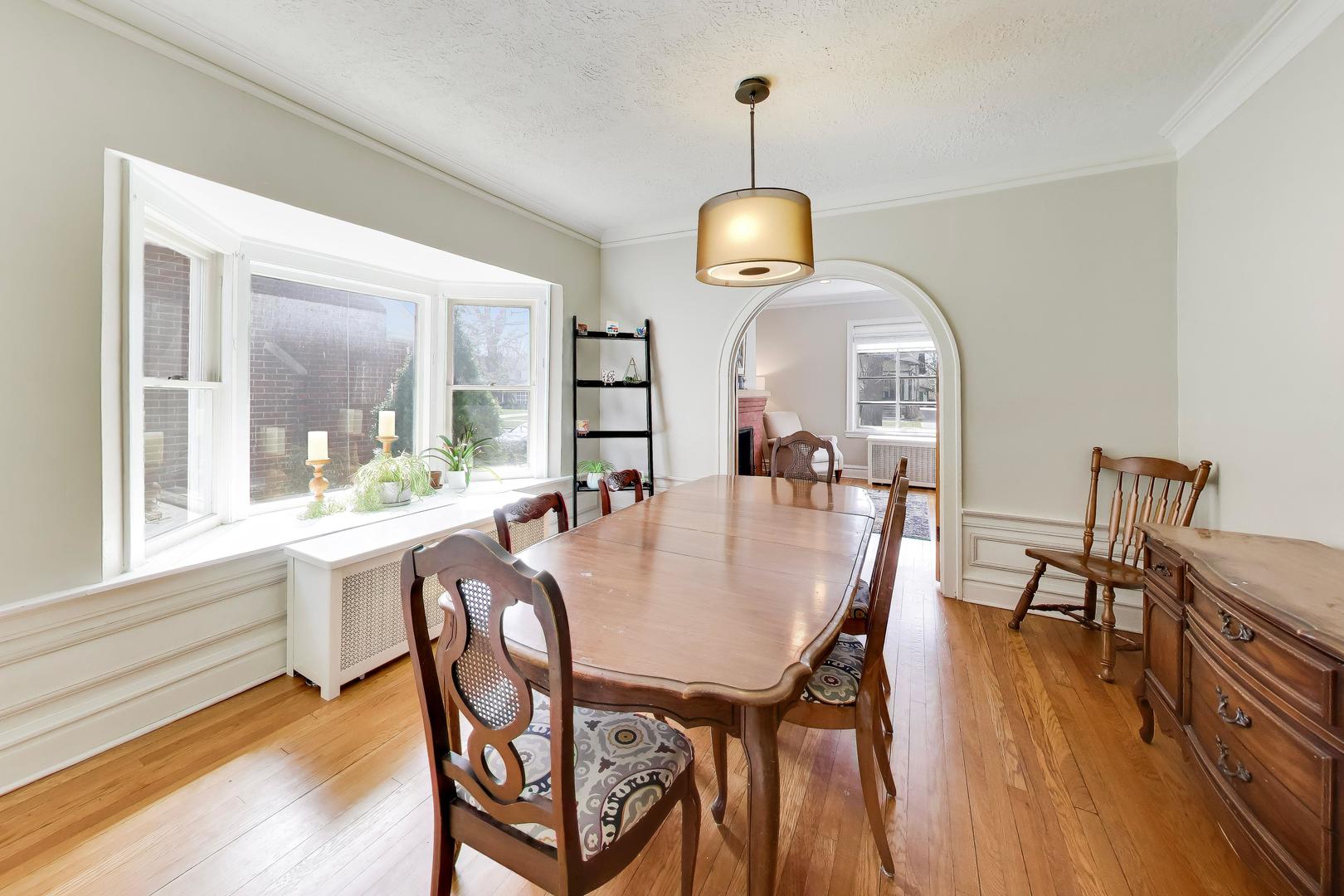 283 Bartram Road Riverside, IL 60546 - Photo 9 of 43