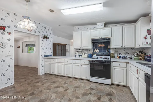 $349,900 | 101 Palmland Avenue, Satsuma, FL 32189