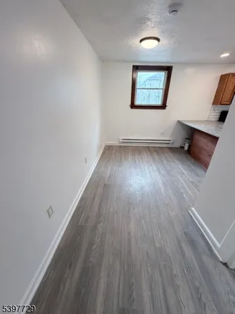 $1,712 | 475 Clinton Avenue, Unit 3, Newark, NJ 07108