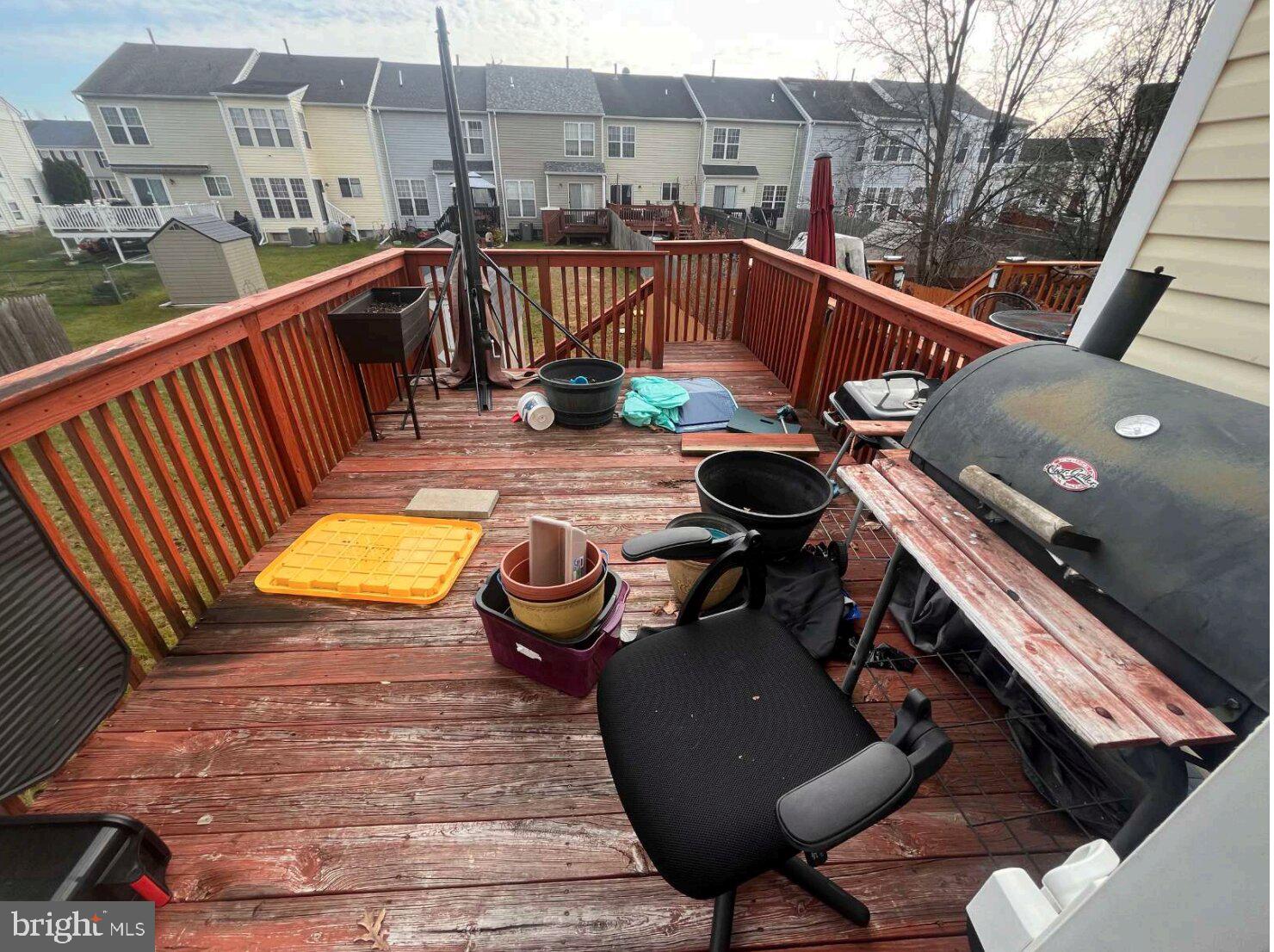 54 Lisa Drive Newark, DE 19702 - Photo 4 of 8 a view of a balcony with chairs