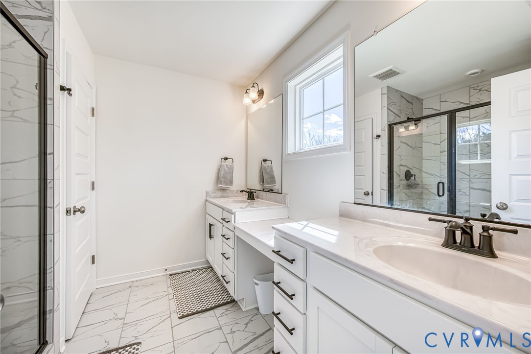 18521 Palisades Ridge Moseley, VA 23120 - Photo 18 of 32 Primary bath