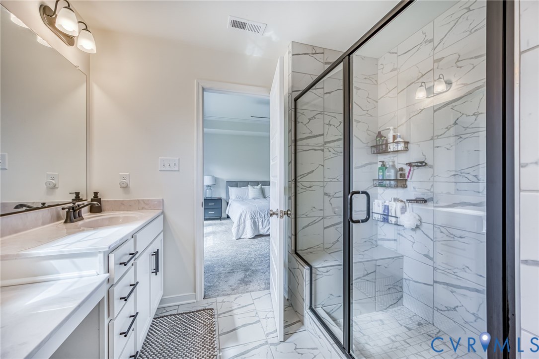 18521 Palisades Ridge Moseley, VA 23120 - Photo 19 of 32 Primary bath