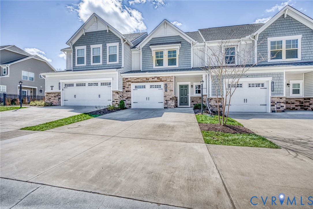 18521 Palisades Ridge Moseley, VA 23120 - Photo 3 of 32 Front of home