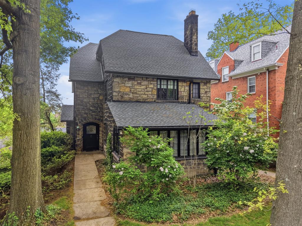 5406 Kipling Road Pittsburgh, PA 15217 - Photo 1 of 50 Gallery Image 1