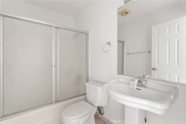 $303,600 | 43334 32nd Street West, Unit 17, Lancaster, CA 93536