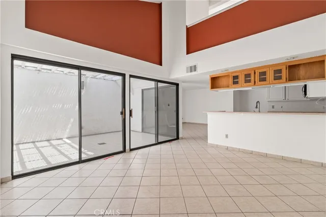 $303,600 | 43334 32nd Street West, Unit 17, Lancaster, CA 93536