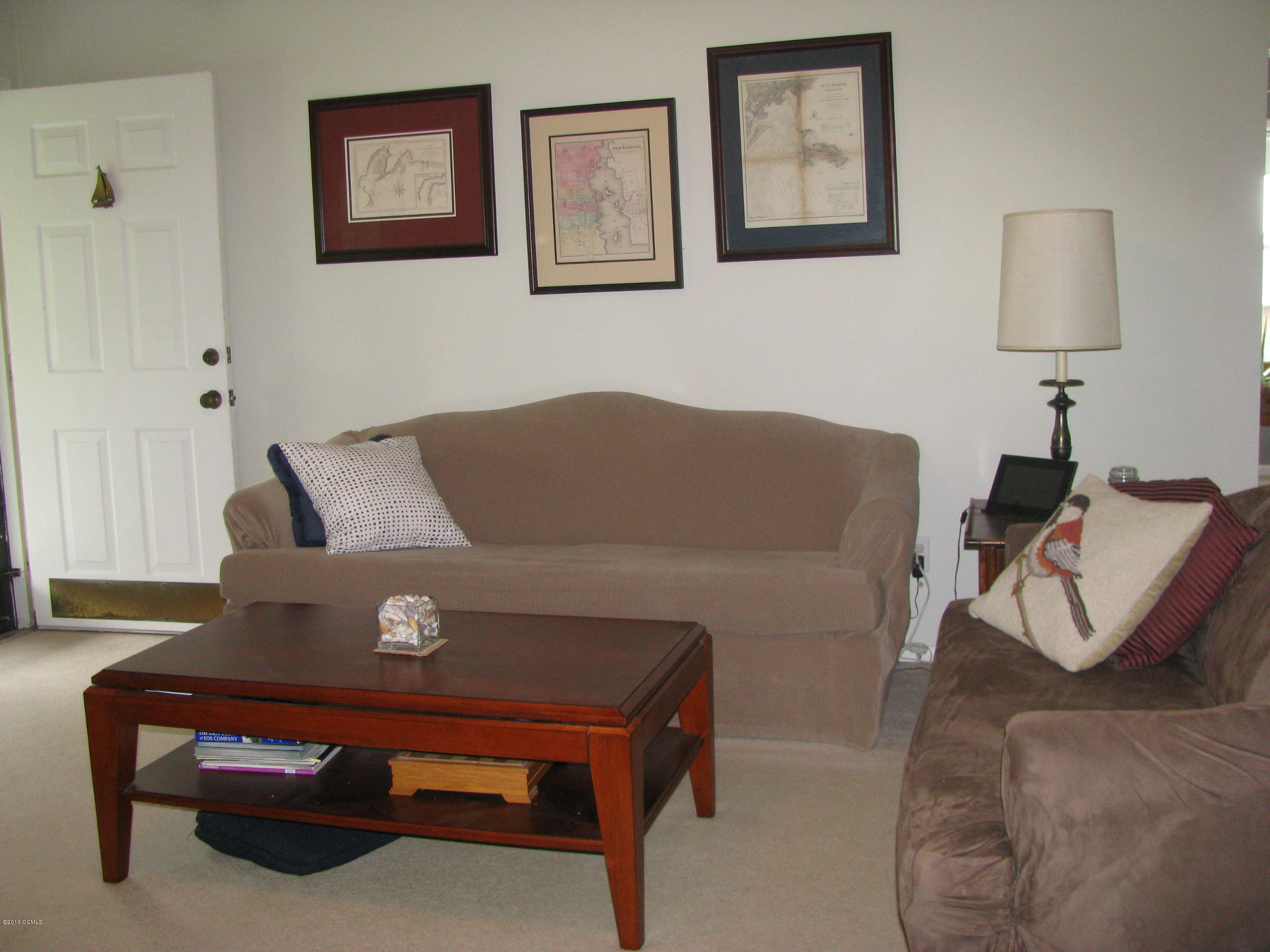 170 Copeland Road Beaufort, NC 28516 - Photo 6 of 21 GREAT ROOM VIEW