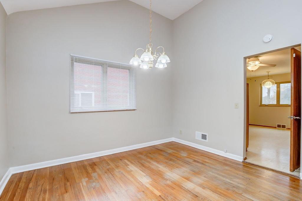 5640 Lawrence Road Cincinnati, OH 45248 - Photo 10 of 36 Gallery Image 10