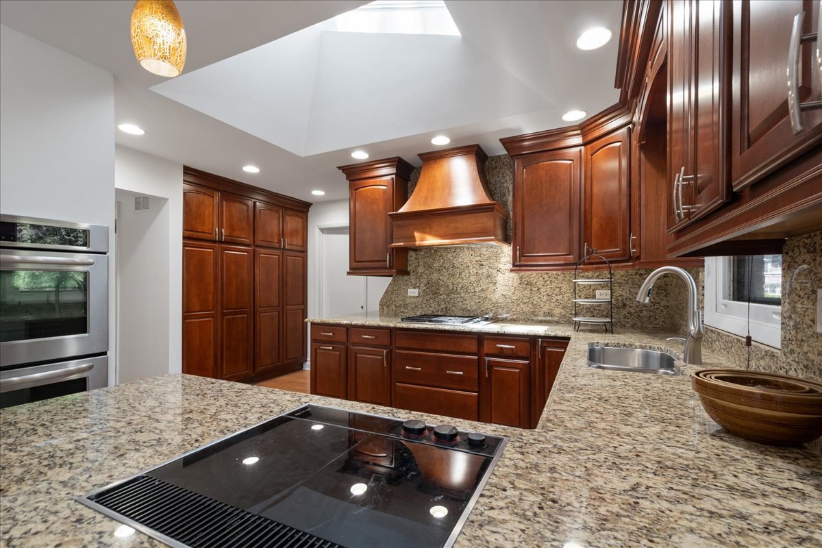 2821 Covert Road Glenview, IL 60025 - Photo 15 of 28