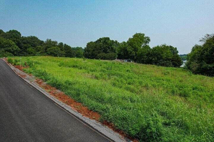 11 The Meadows, Unit 11 Riceville, TN 37370 - Photo 16 of 63 20230726134506403273000000-o