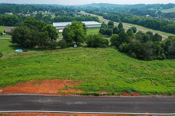 11 The Meadows, Unit 11 Riceville, TN 37370 - Photo 17 of 63 20230726134506691727000000-o