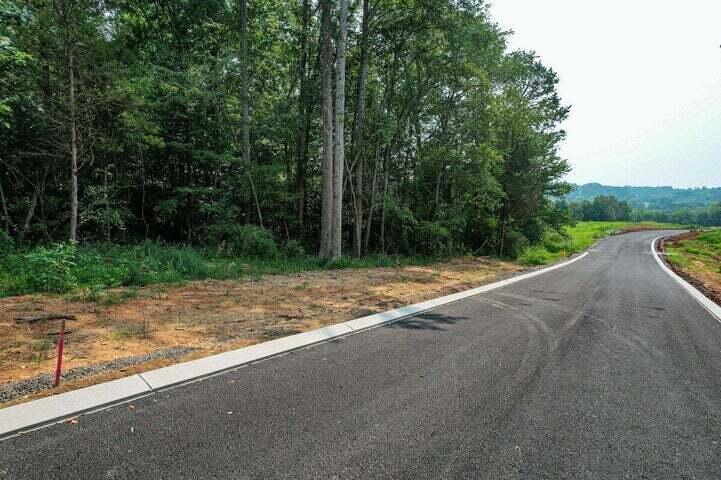 11 The Meadows, Unit 11 Riceville, TN 37370 - Photo 25 of 63 20230726134509088561000000-o